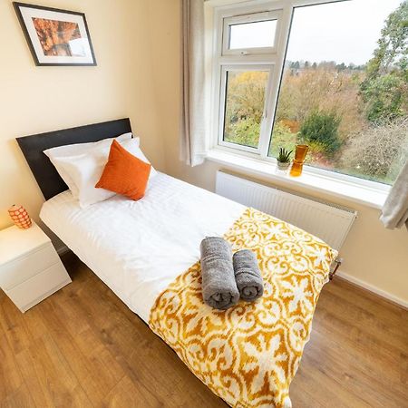 Pierocks Carver Entire House, Hot Tub & Wifi High Wycombe Exterior foto